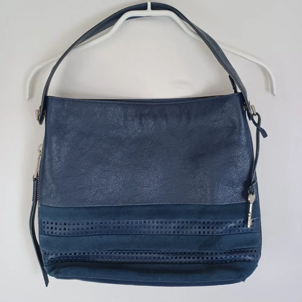 Fossil Bag Navy Blue Leather and Suede Zip Top‎ Hobo Shoulder Bucket Bag